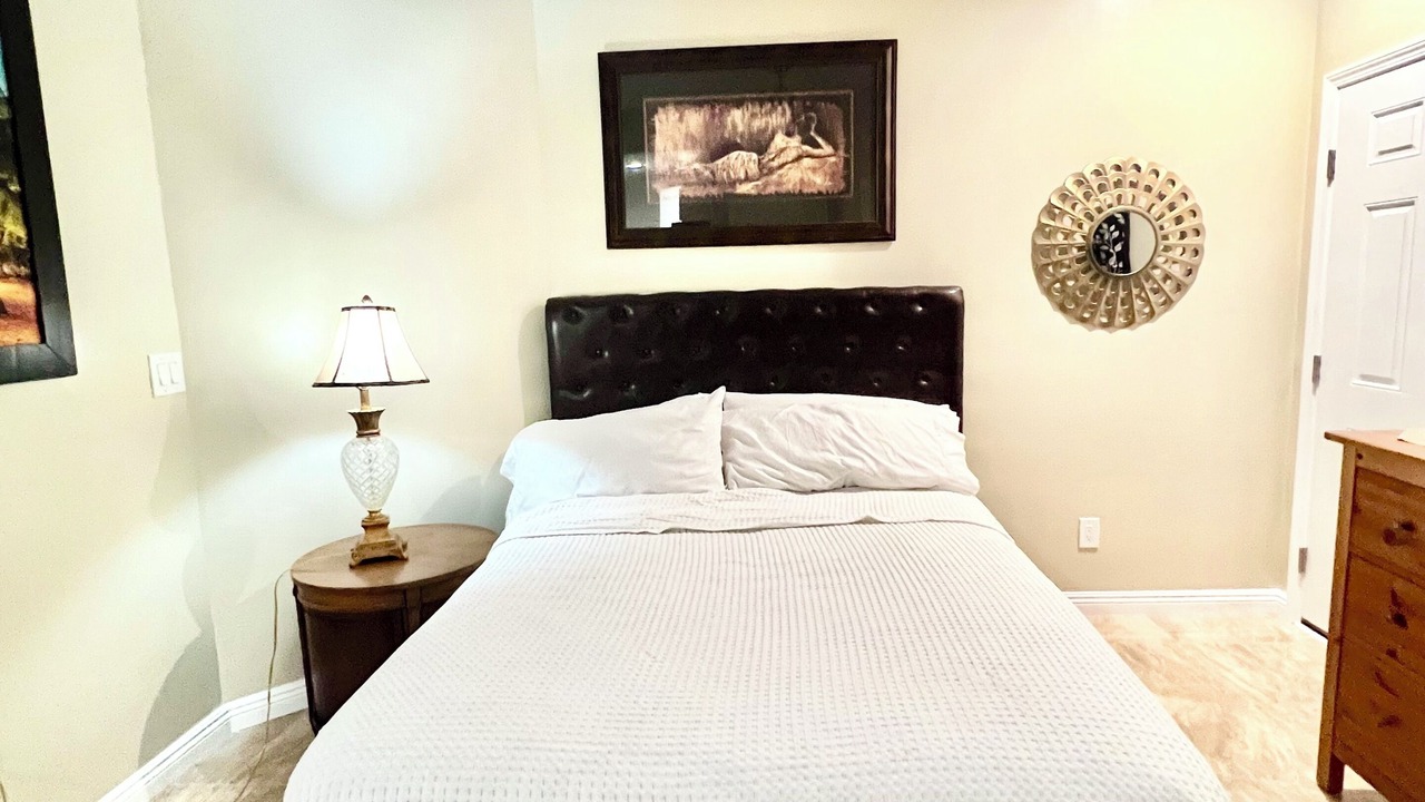 Photo of Bedroom in Bostonia