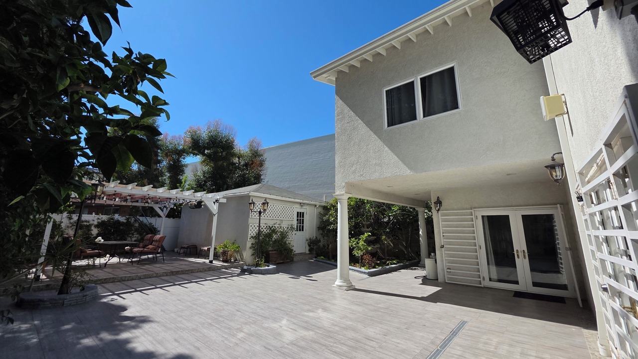 Photo of Outdoor in Beverly Hills