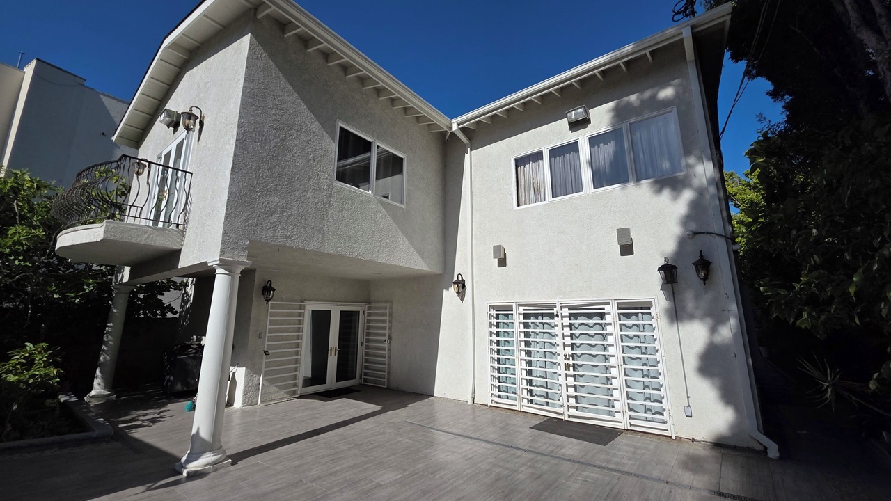 Photo of Outdoor in Beverly Hills