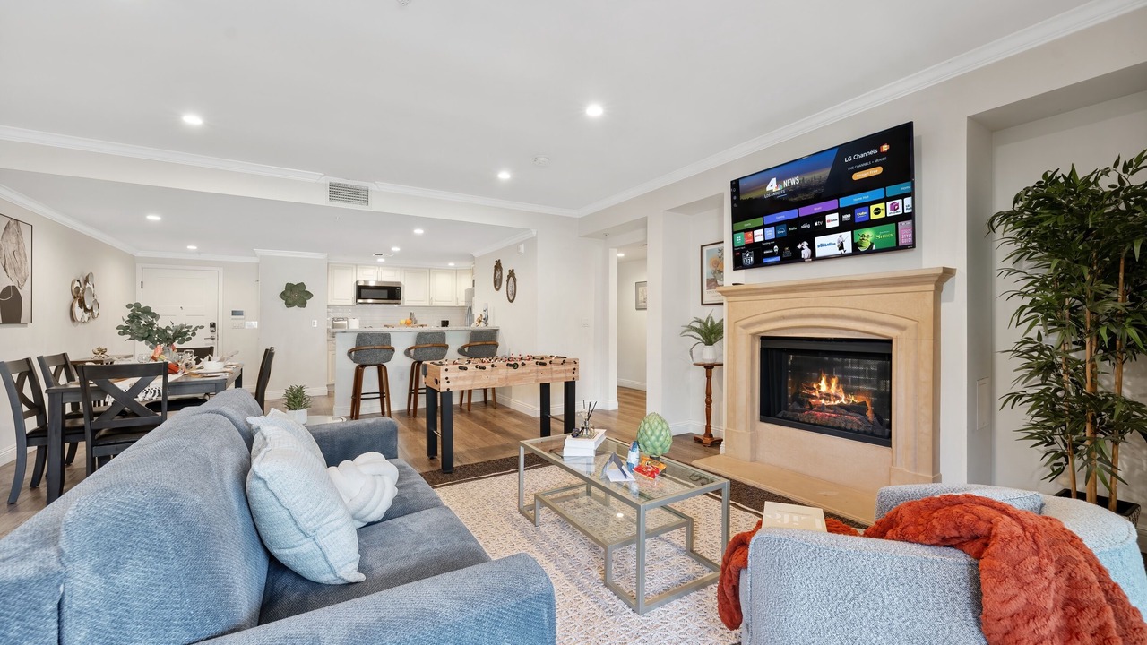 Photo of Livingroom in Lamanda Park