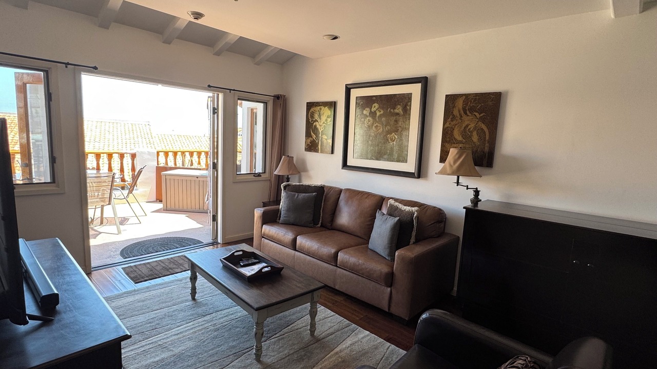 Photo of Livingroom in Avalon