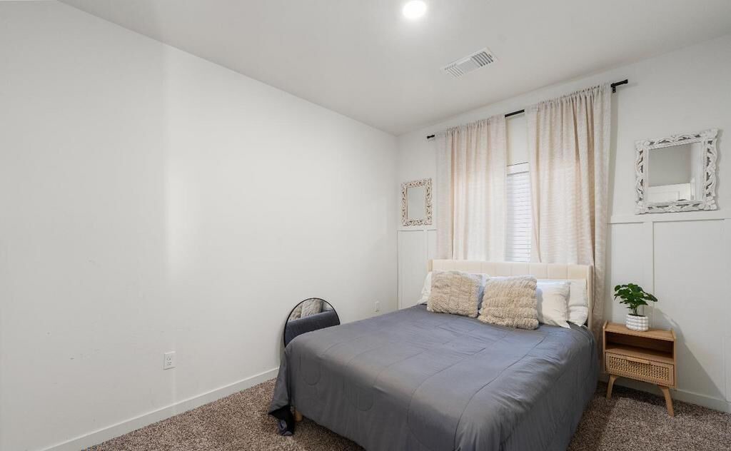 Photo of Bedroom in Greenacres