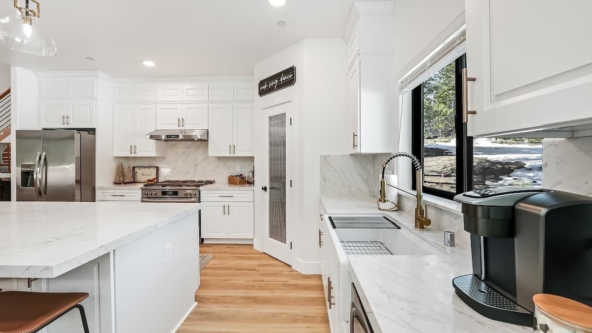 Photo of Kitchen in Shaver Lake