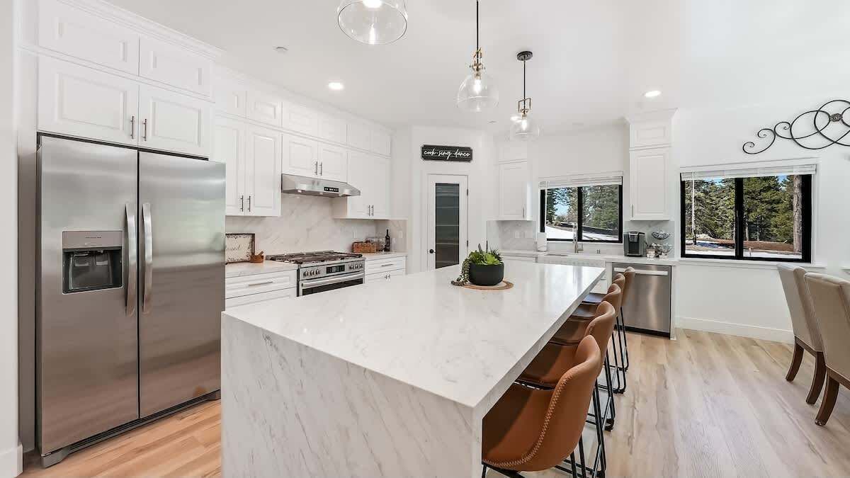 Photo of Kitchen in Shaver Lake
