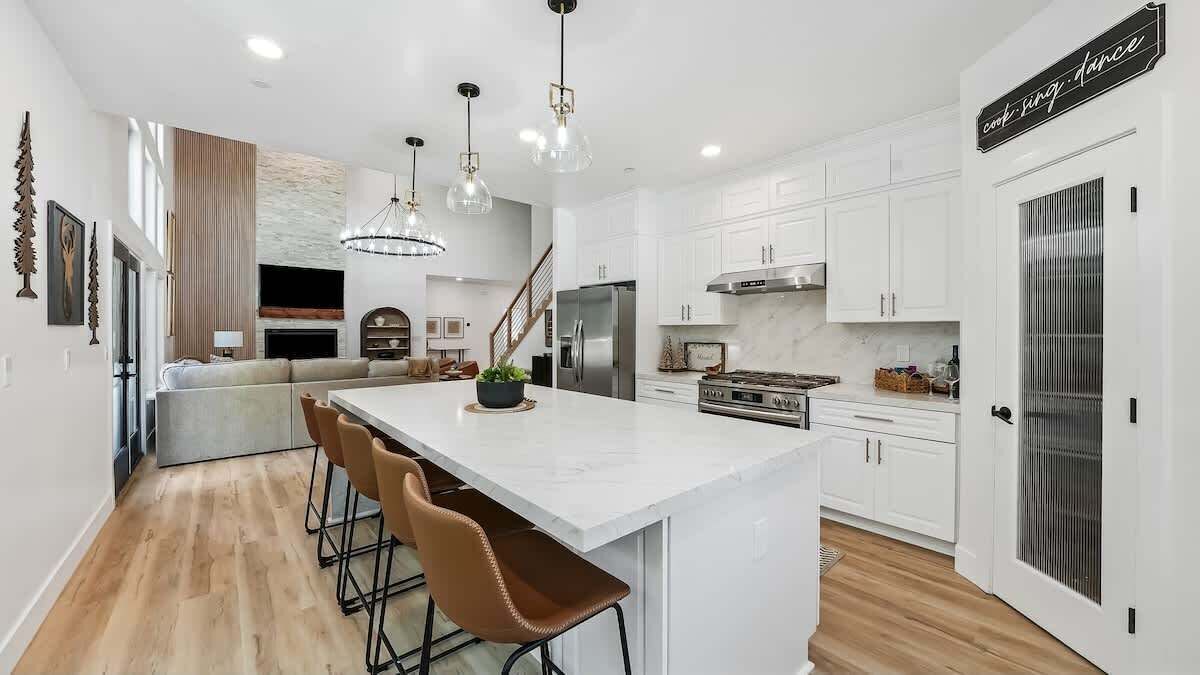 Photo of Kitchen in Shaver Lake