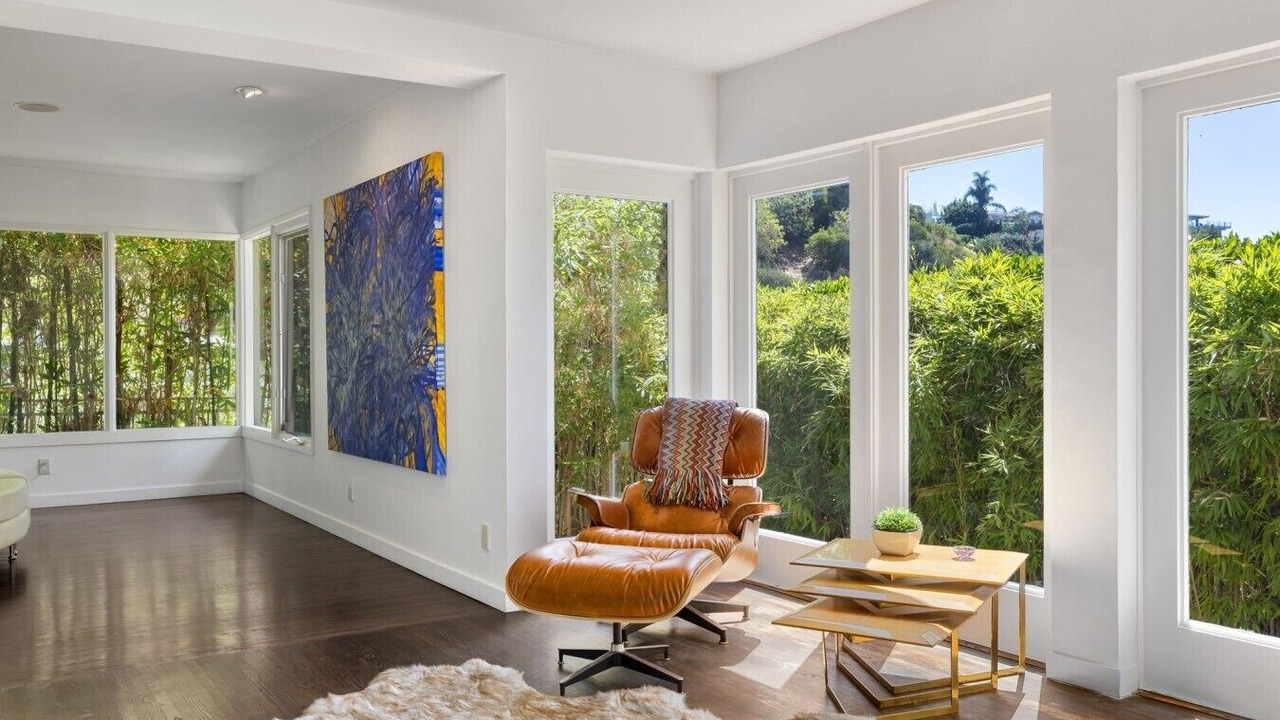 Photo of Others in Hollywood Hills West