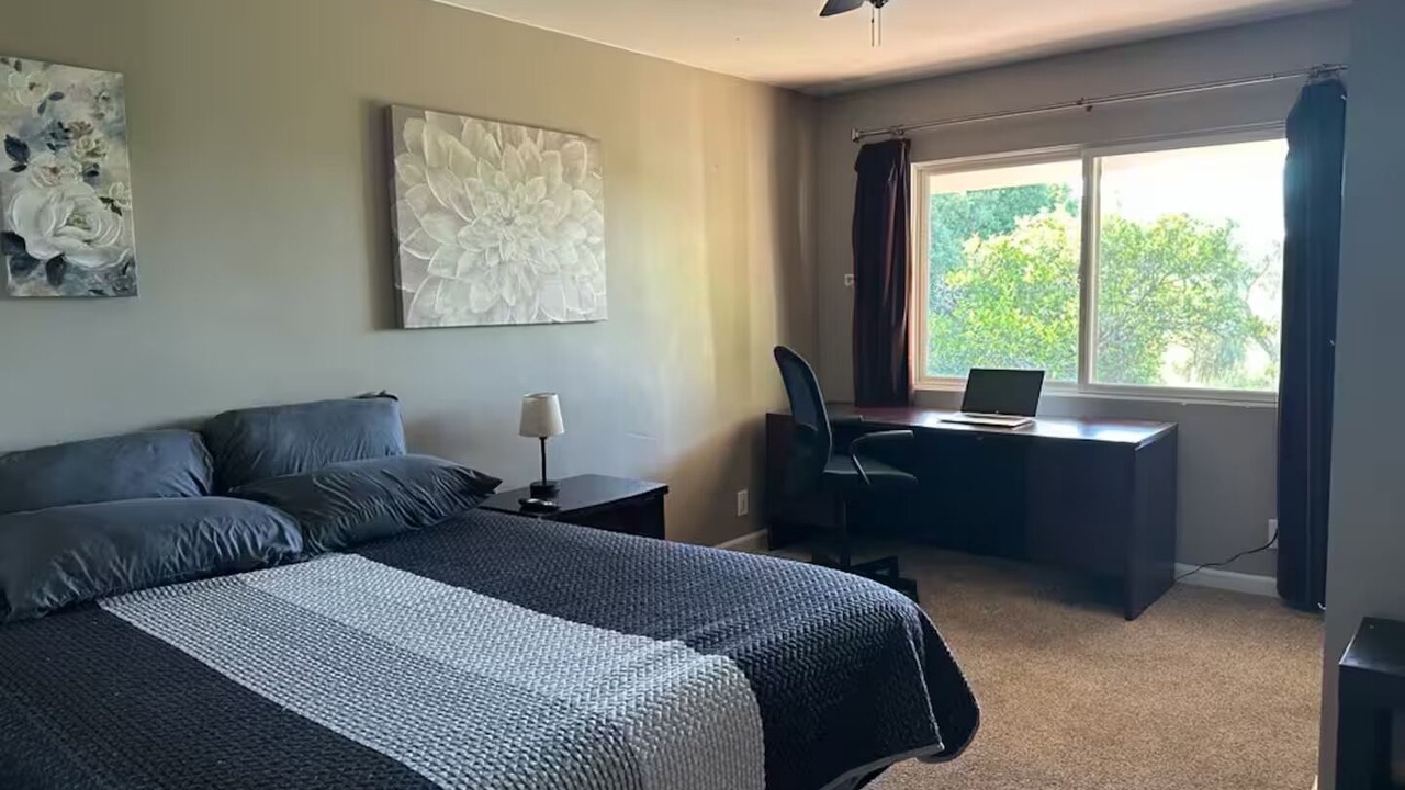 Photo of Bedroom in Vista