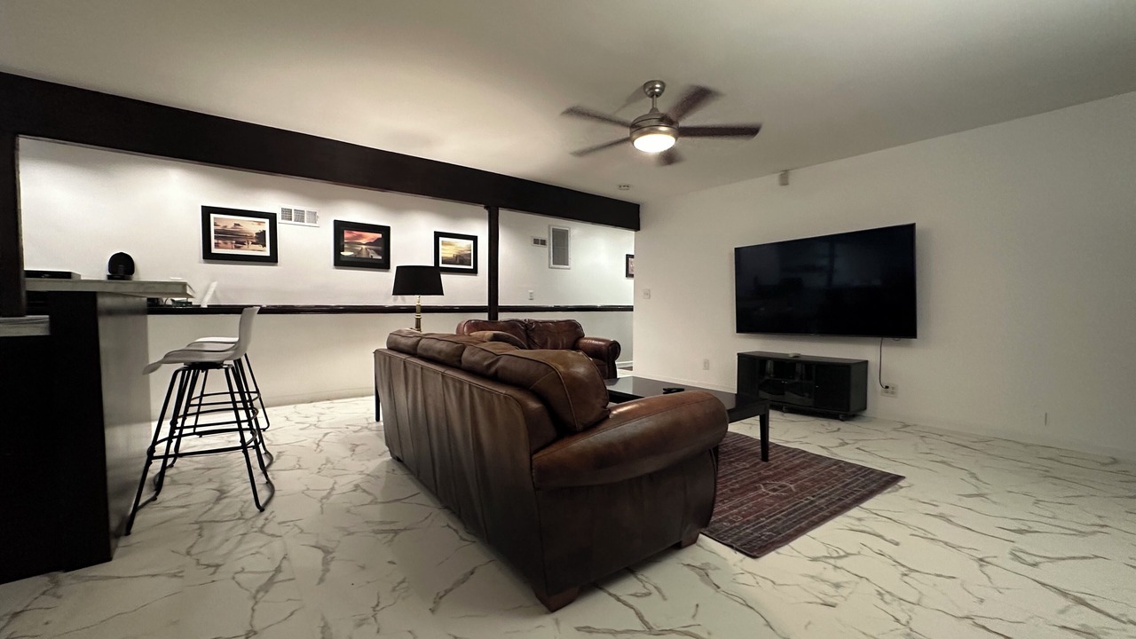 Photo of Livingroom in Vista
