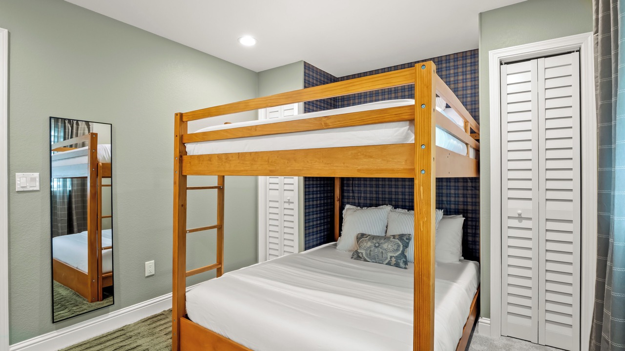 Photo of Bedroom in North Fork