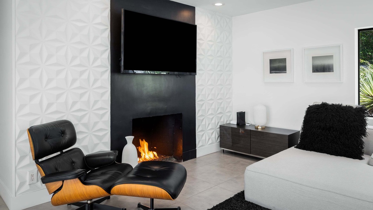 Photo of Livingroom in The Movie Colony