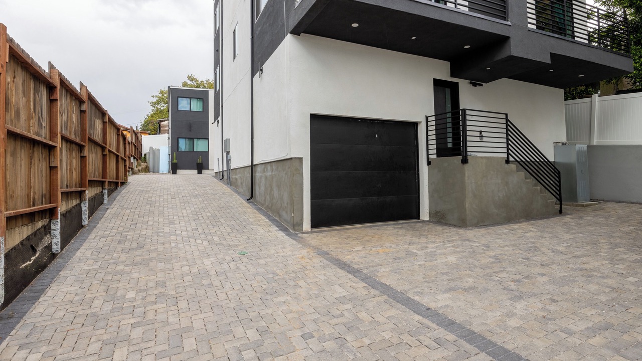 Photo of Outdoor in Elysian Heights
