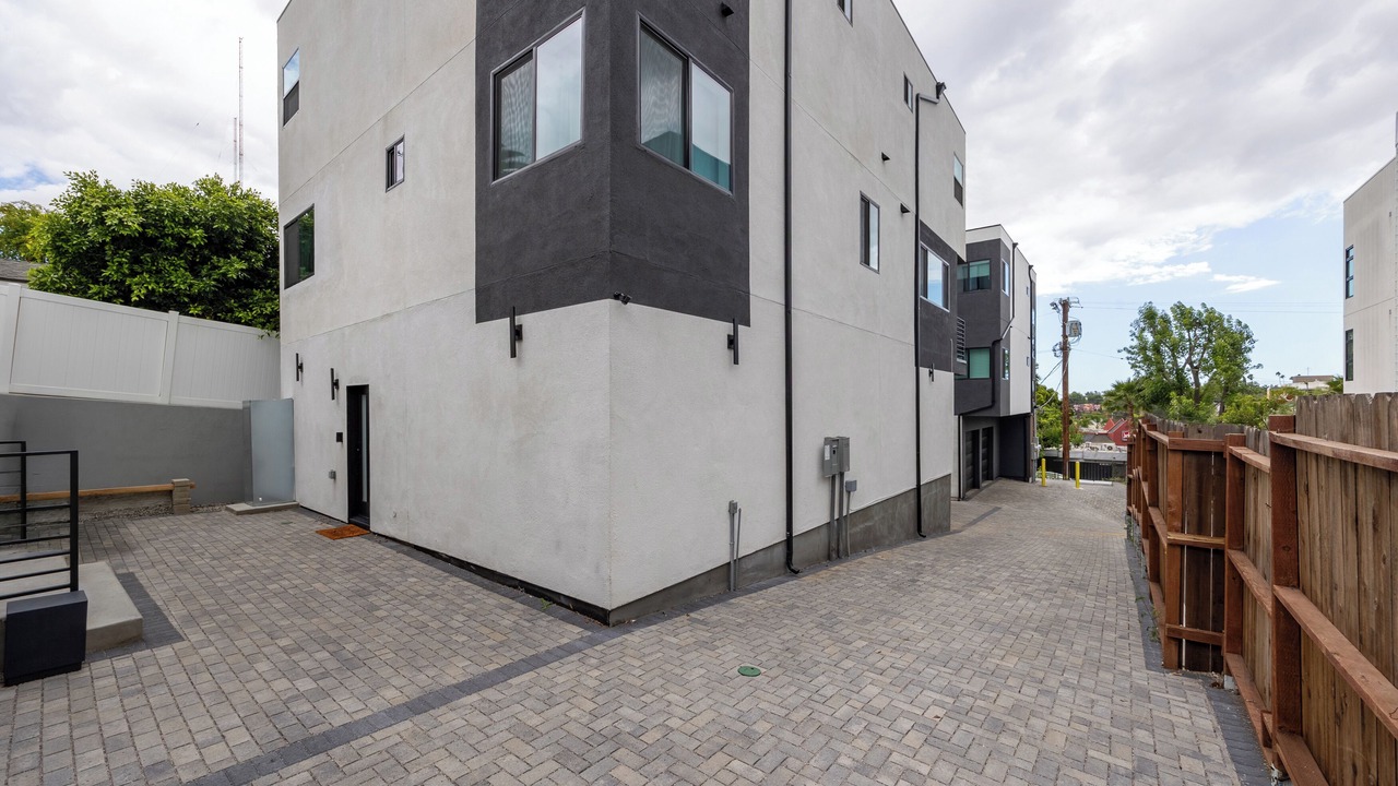 Photo of Outdoor in Elysian Heights