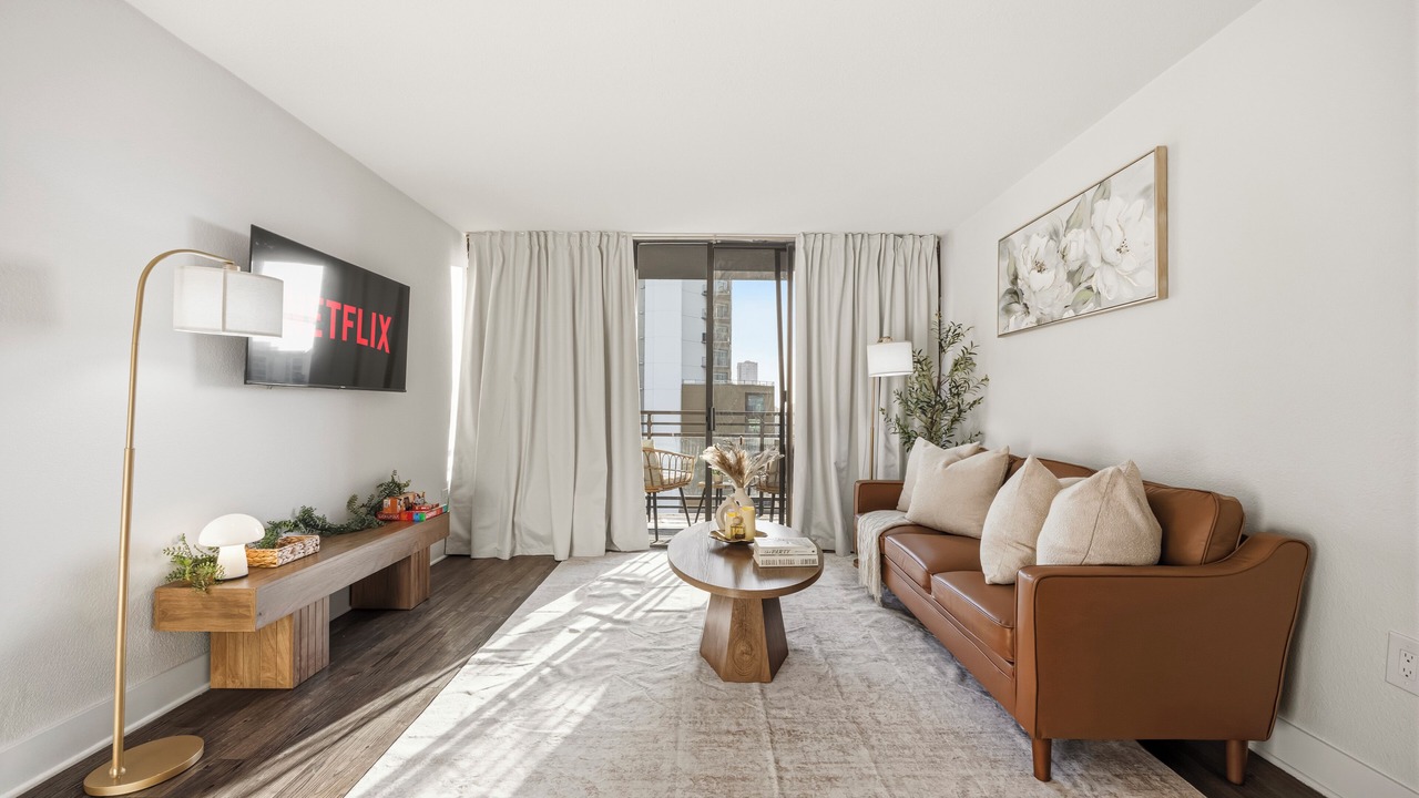 Photo of Livingroom in Cortez Hill