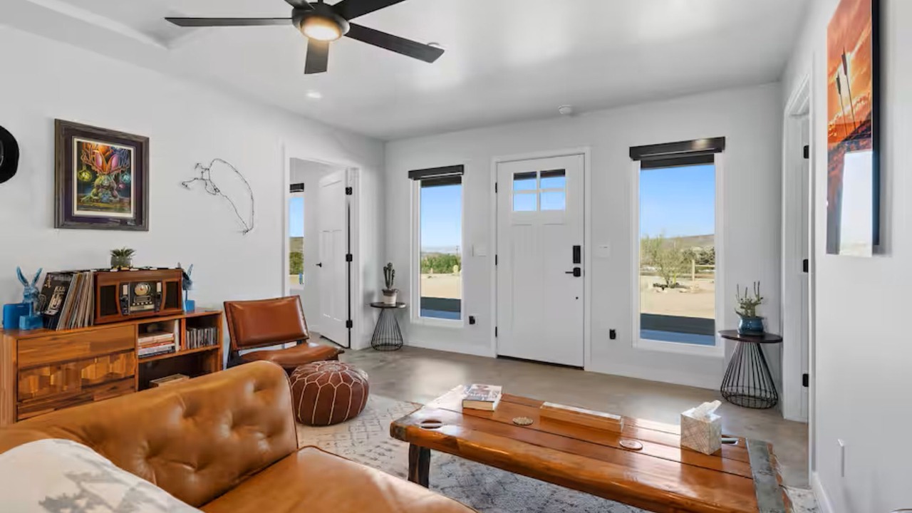 Photo of Livingroom in Pioneertown