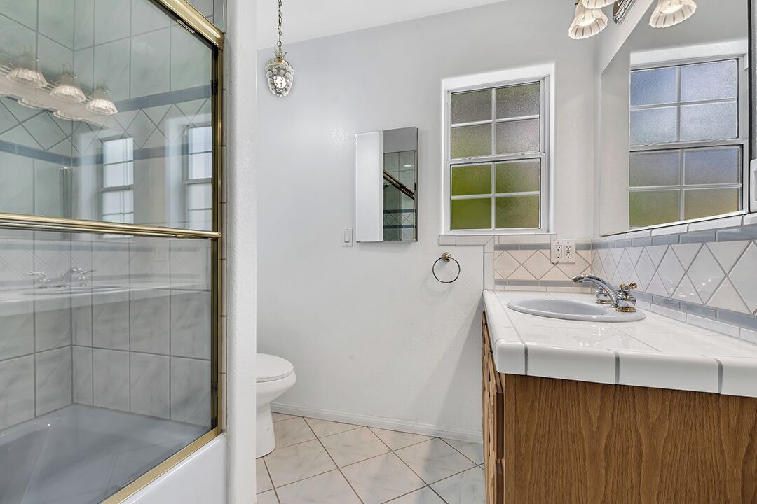 Photo of Bathroom in Canyon Lake