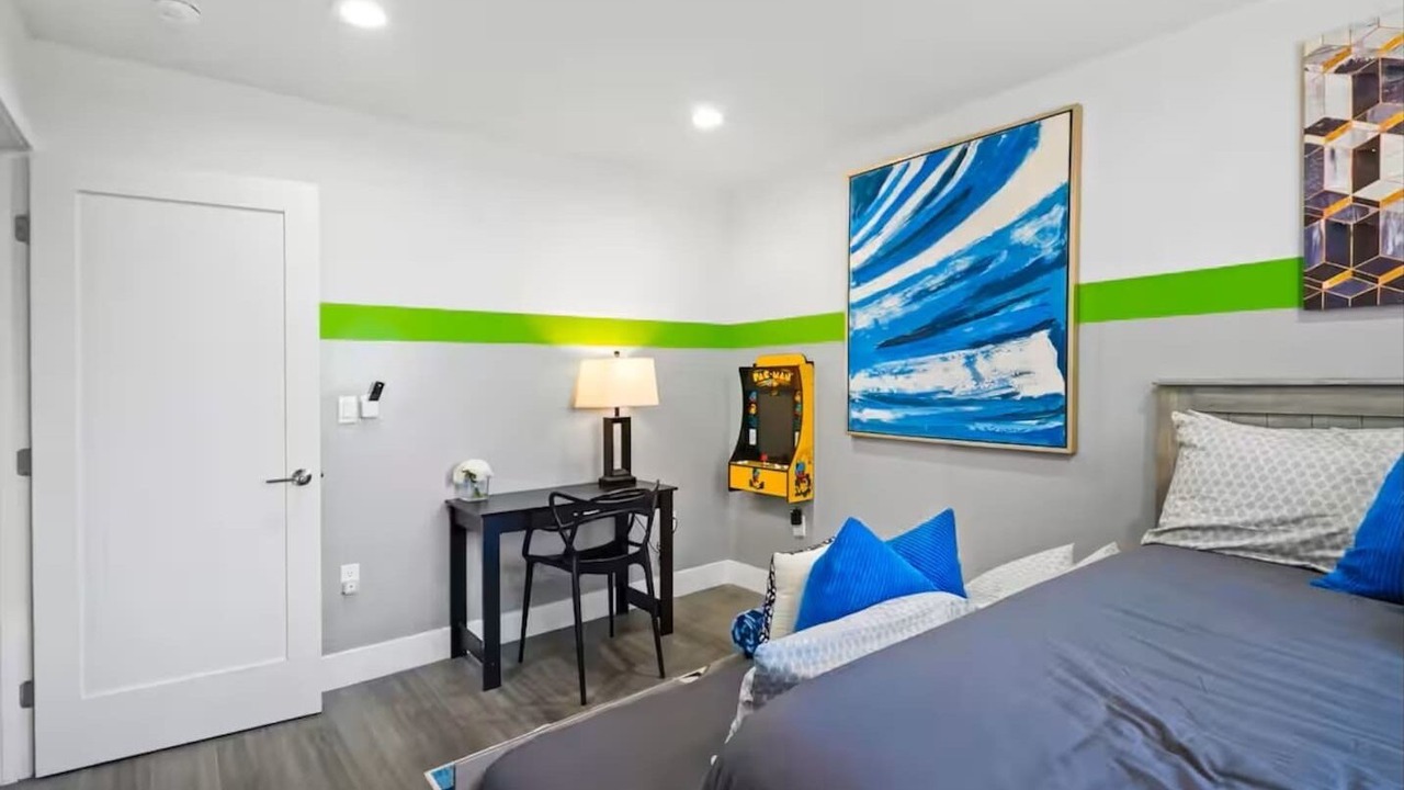 Photo of Bedroom in North Hollywood