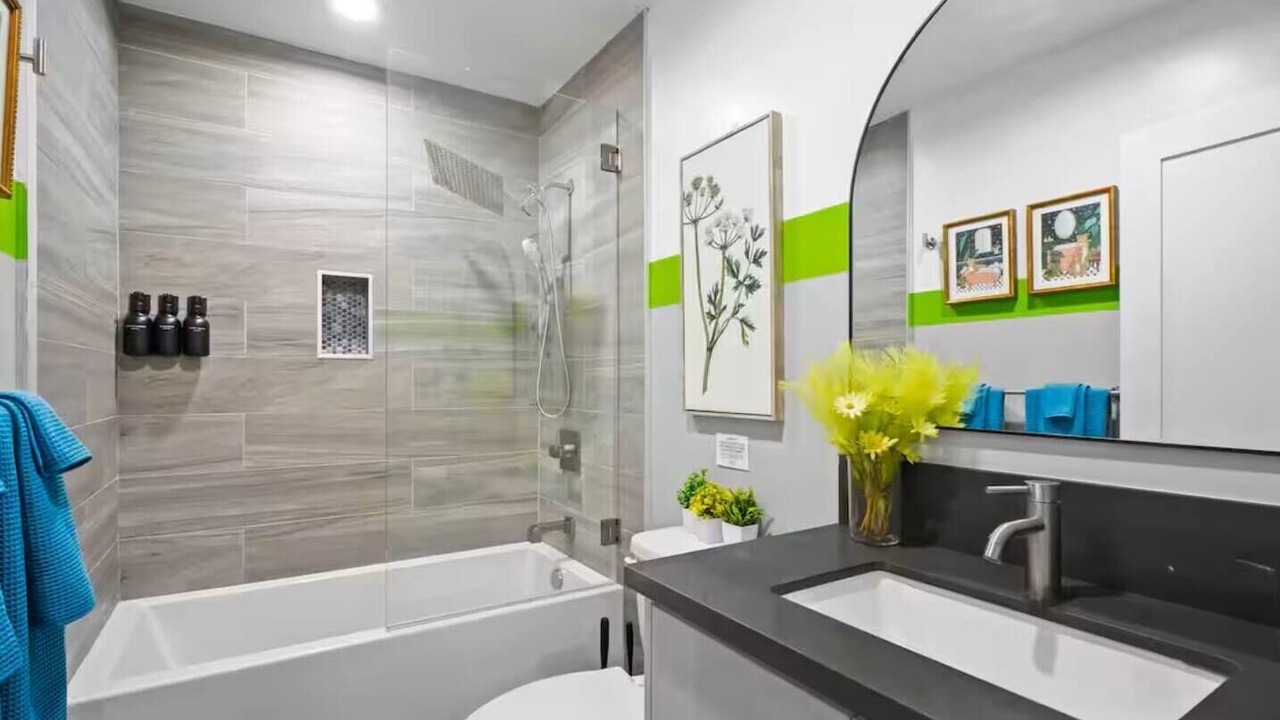 Photo of Bathroom in North Hollywood