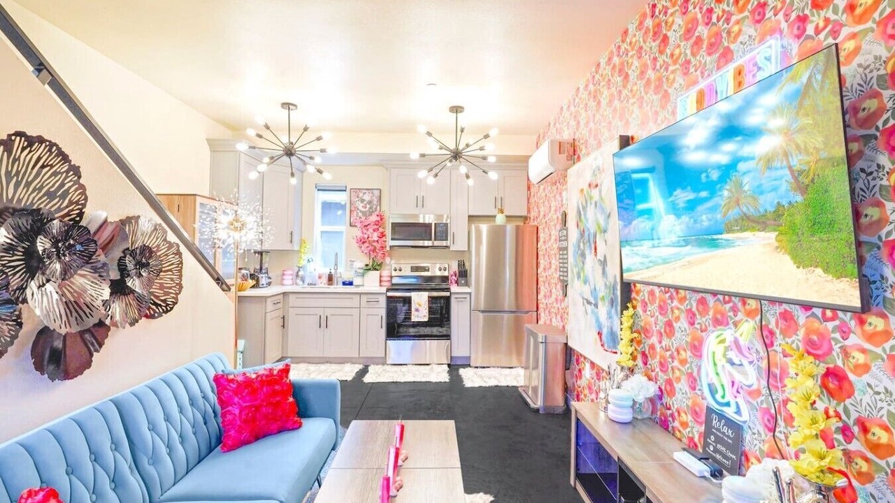 Photo of Livingroom in North Hills East