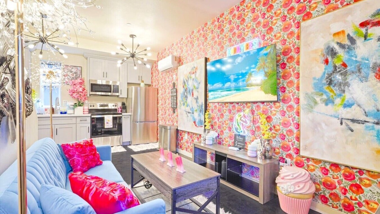 Photo of Livingroom in North Hills East