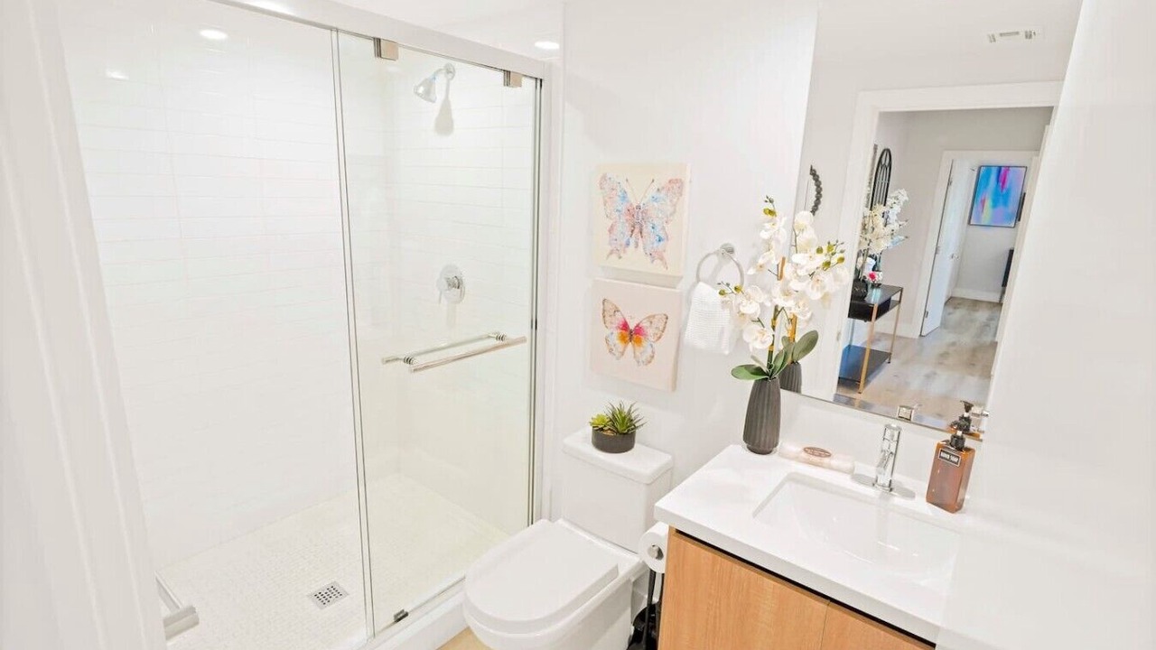 Photo of Bathroom in North Hollywood