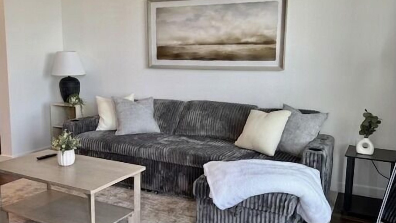 Photo of Livingroom in Beverly Hills