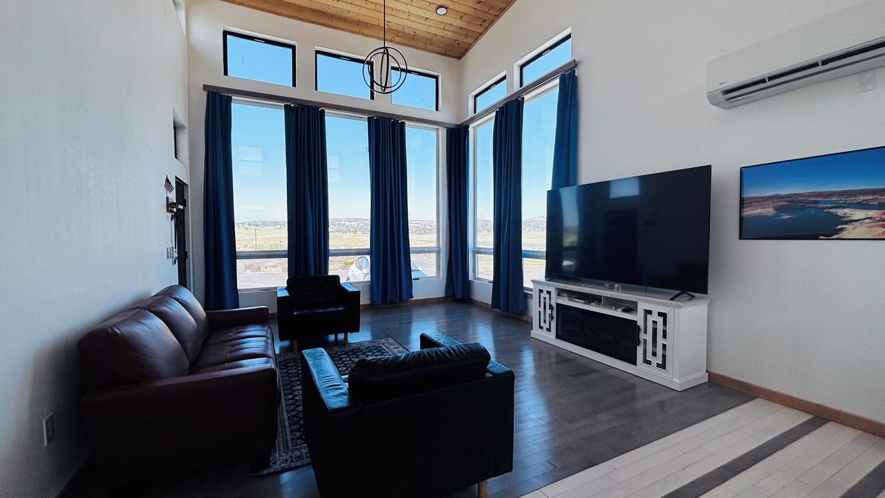 Photo of Livingroom in Knights Ferry