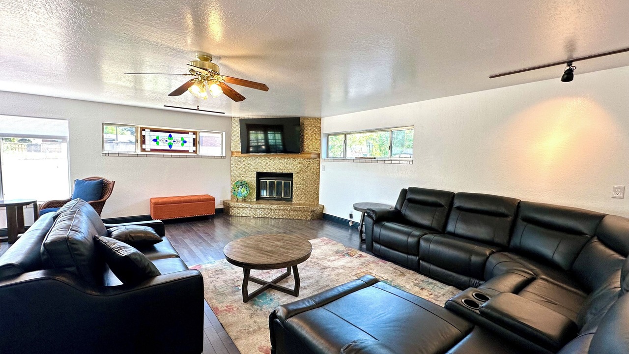 Photo of Livingroom in Reno/Tahoe Airport