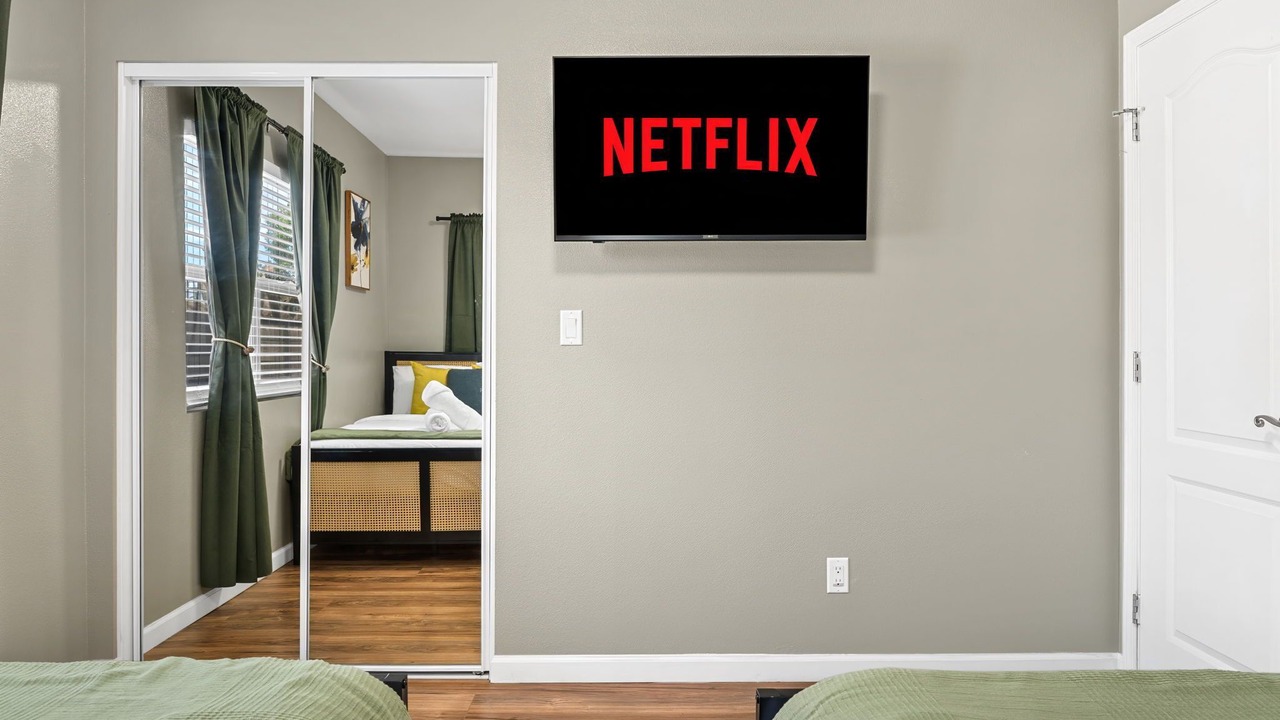 Photo of Bedroom in Midway City