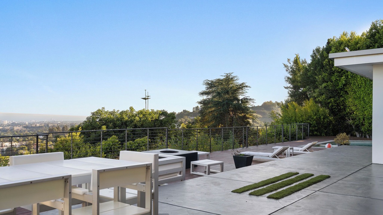 Photo of Outdoor in Beverly Glen
