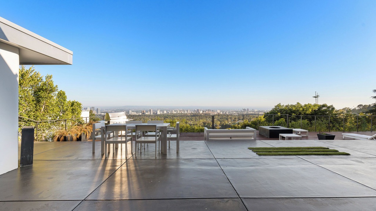 Photo of Outdoor in Beverly Glen