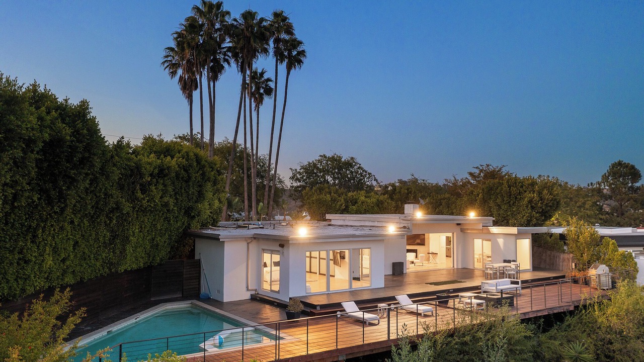 Photo of Outdoor in Beverly Glen