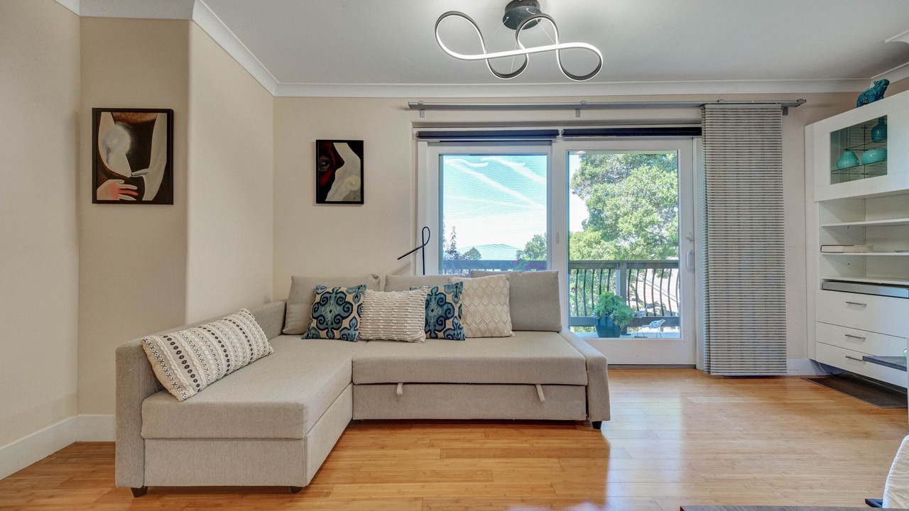Photo of Livingroom in Thousand Oaks