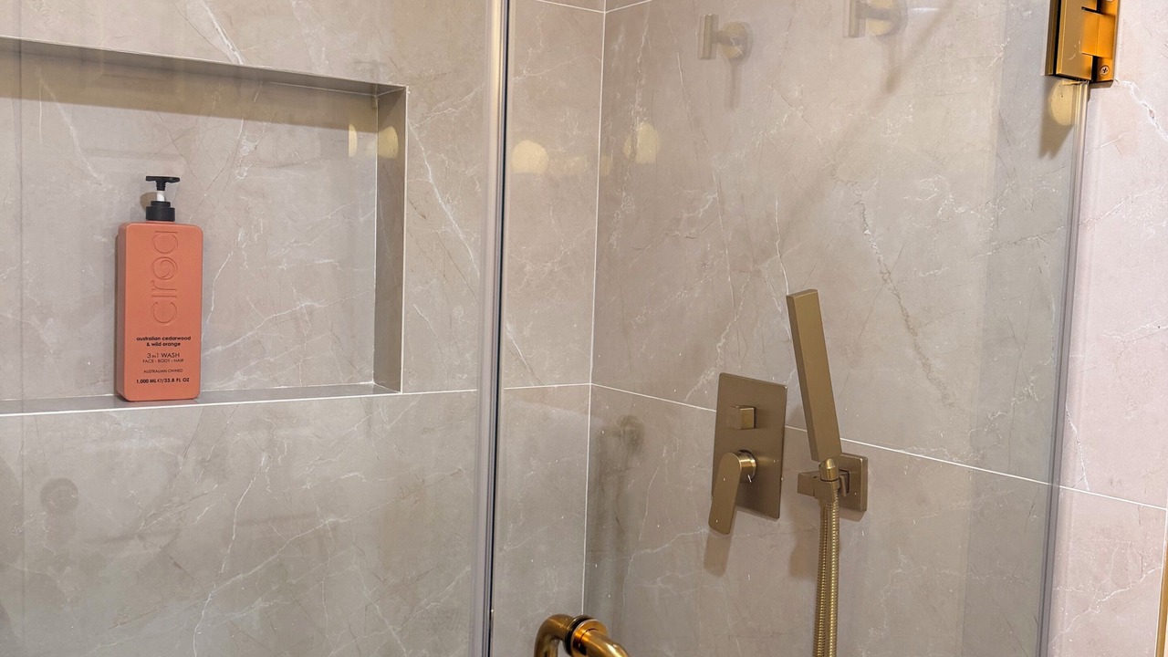 Photo of Bathroom in Fairfax District