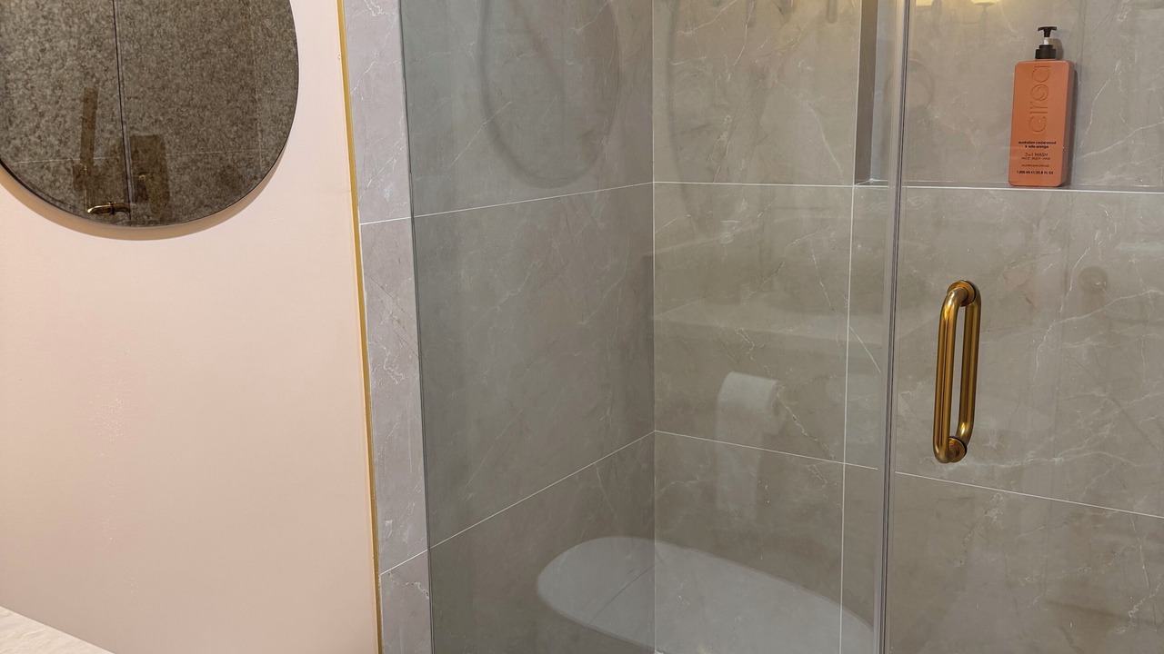 Photo of Bathroom in Fairfax District