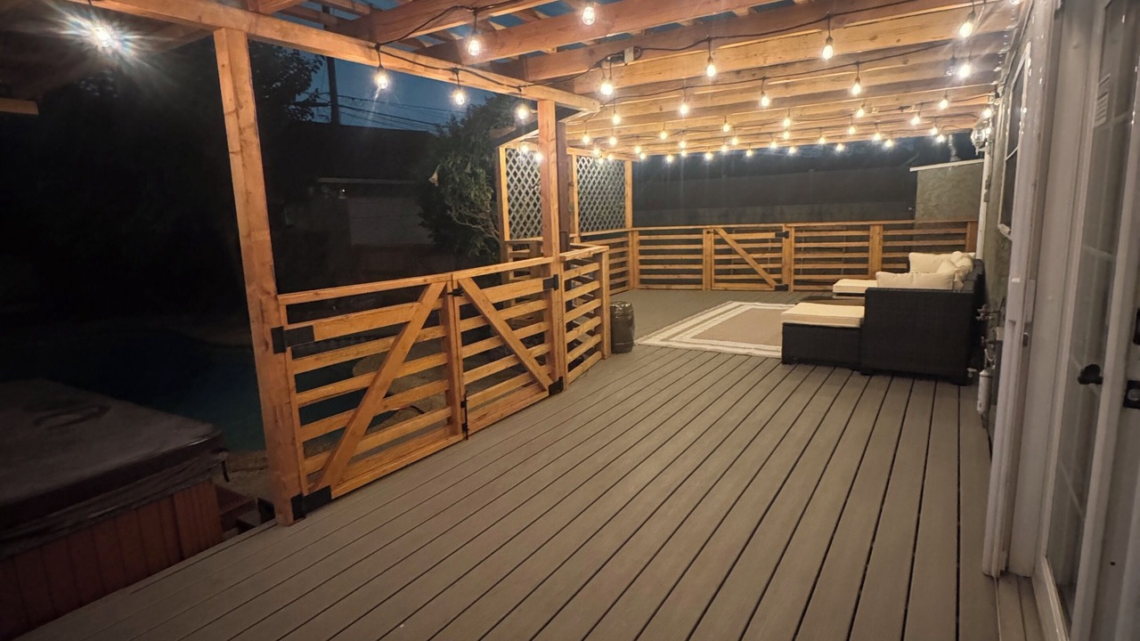 Photo of Patio Balcony in Del Aire