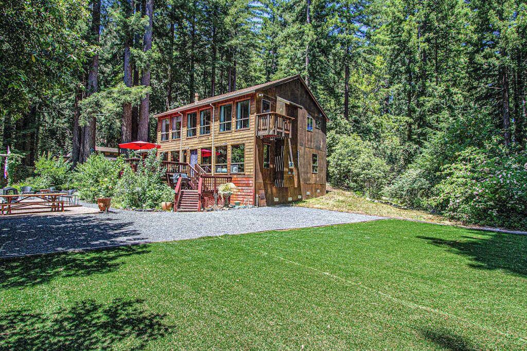 Photo of Bedroom in Cazadero