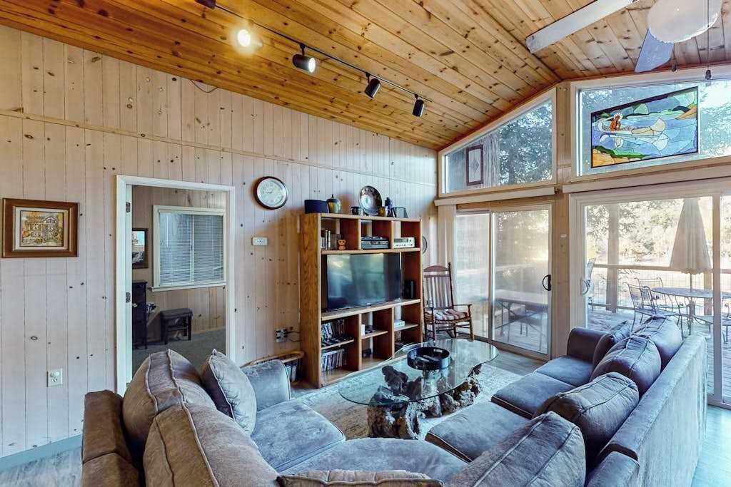 Photo of Bedroom in Guerneville