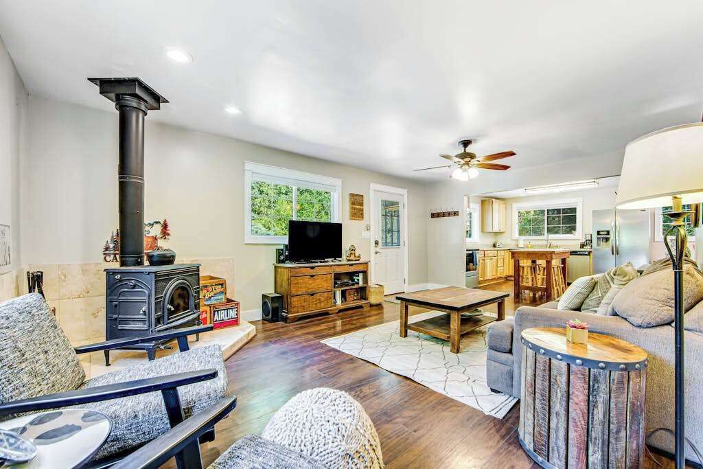 Photo of Bedroom in Forestville