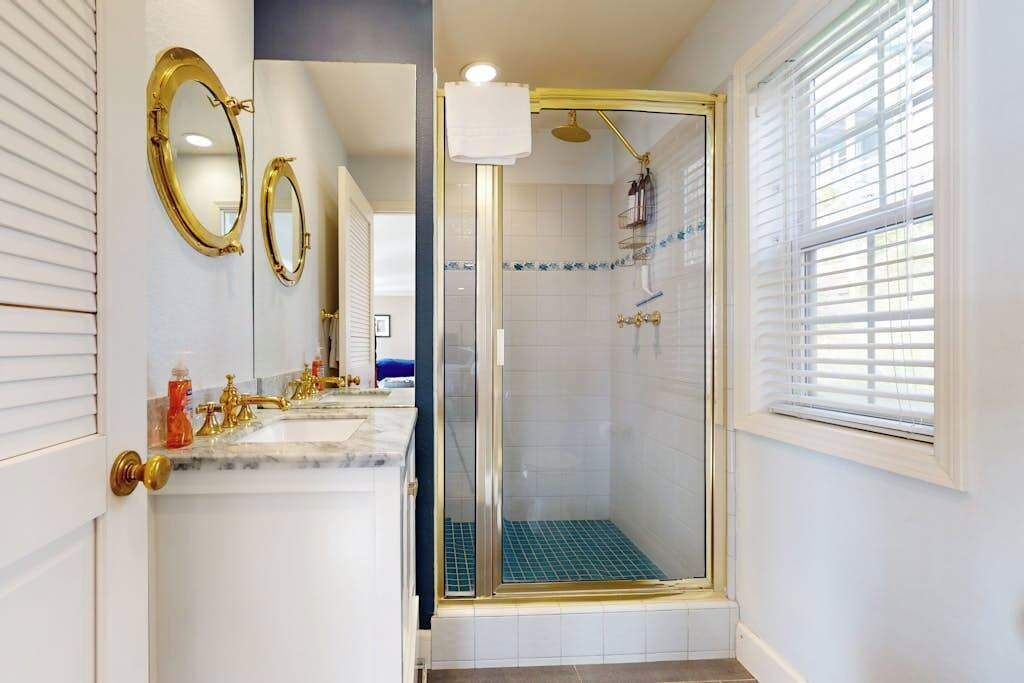 Photo of Bathroom in Old Town