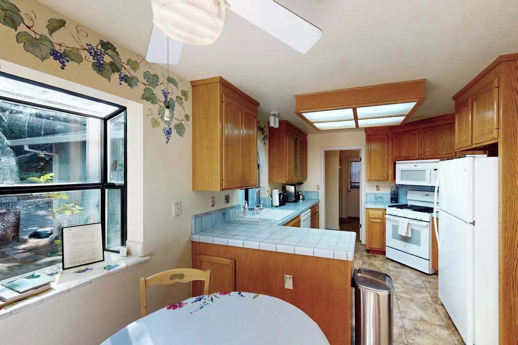 Photo of Bedroom in Cloverdale