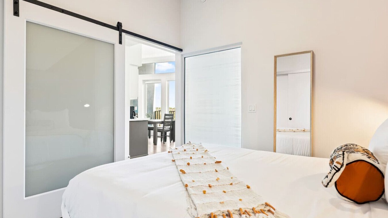 Photo of Bedroom in Downtown Los Angeles