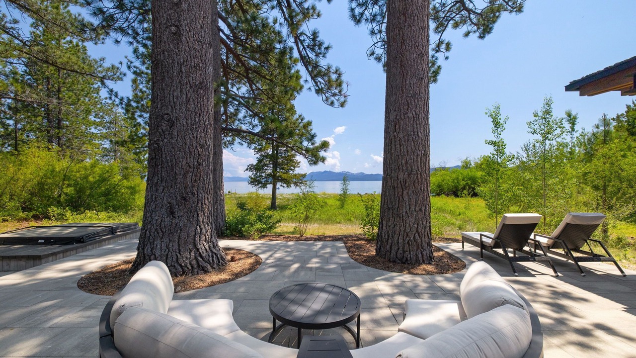 Photo of Outdoor in Lake Forest