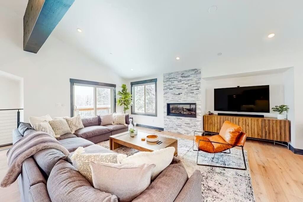 Photo of Livingroom in Truckee