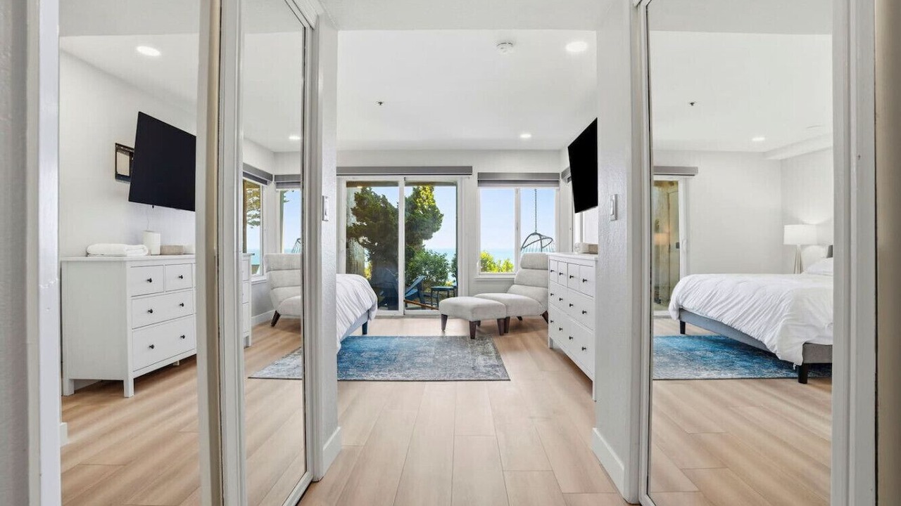 Photo of Bedroom in Edgemar - Pacific Manor