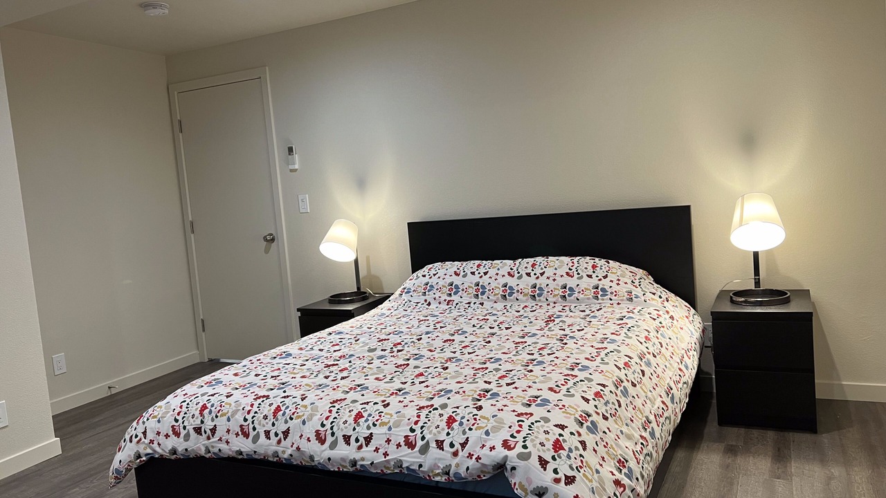 Photo of Bedroom in Oakland