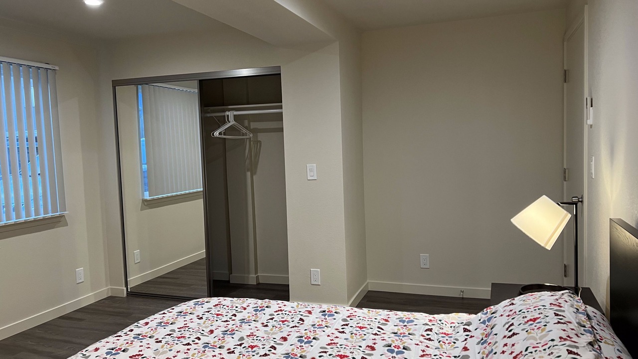 Photo of Bedroom in Oakland