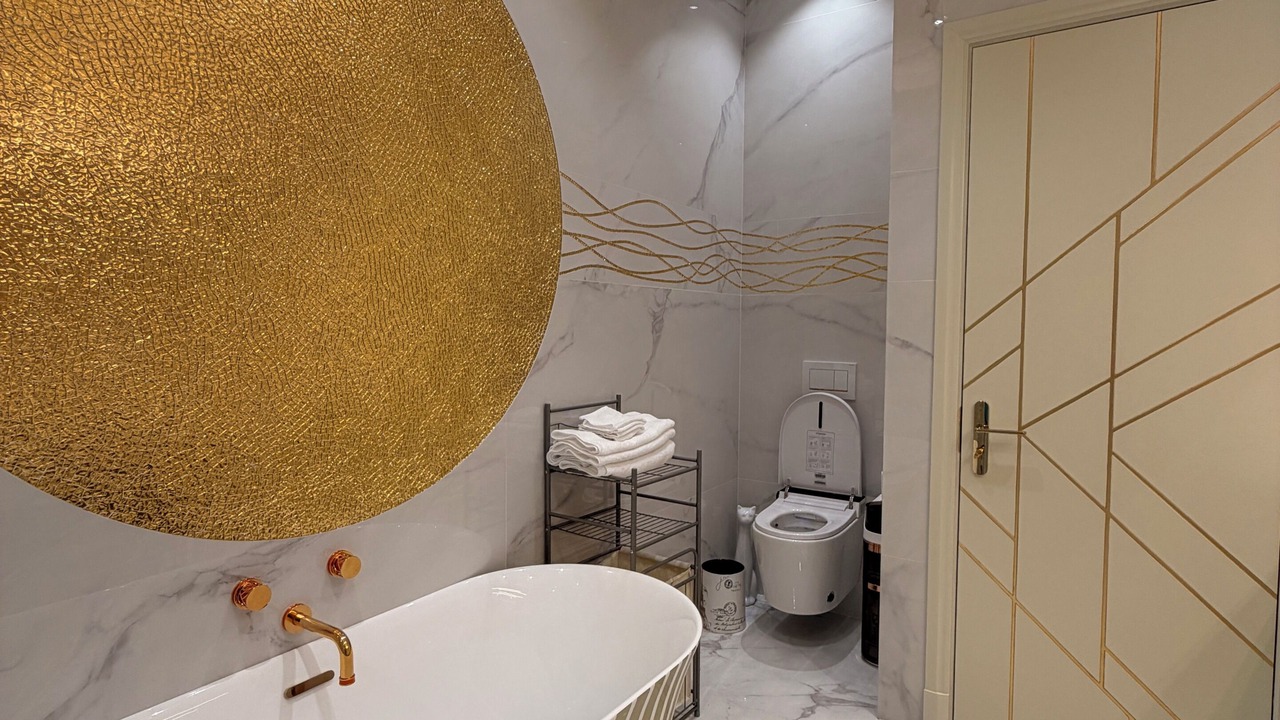 Photo of Bathroom in West of the Alameda