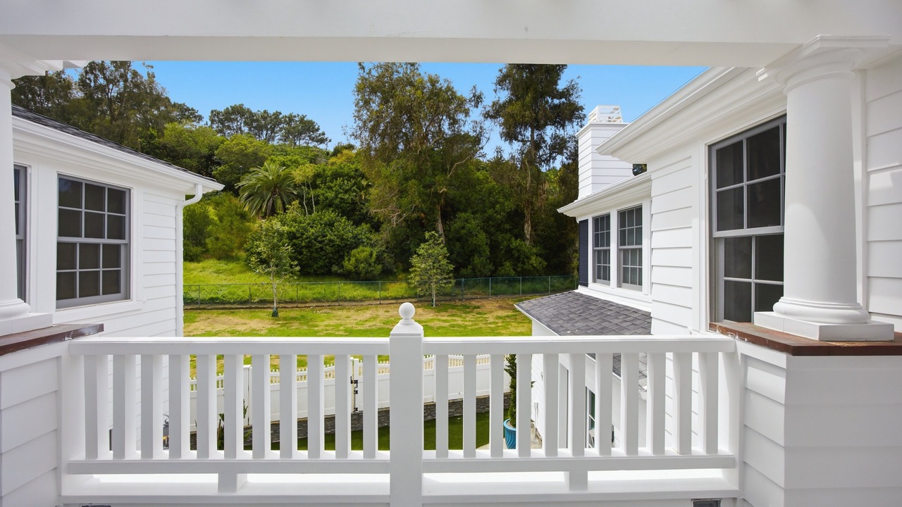 Photo of Patio Balcony in Tree Section