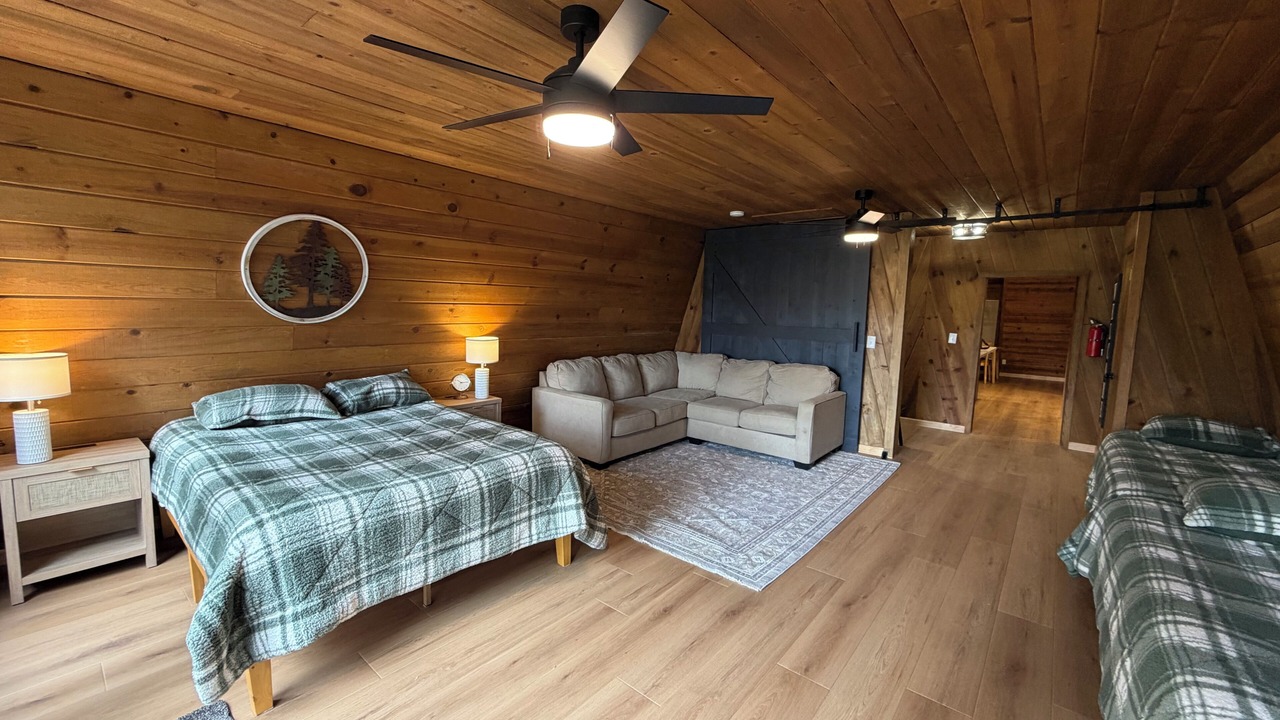 Photo of Bedroom in Dogwood Mountain
