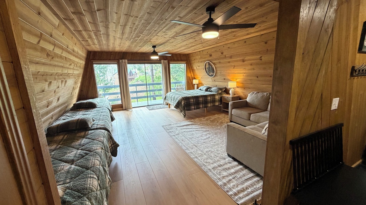 Photo of Bedroom in Dogwood Mountain